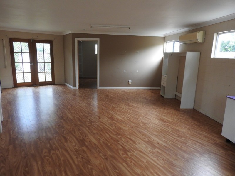 8 Childers Court, Kirwan QLD 4817