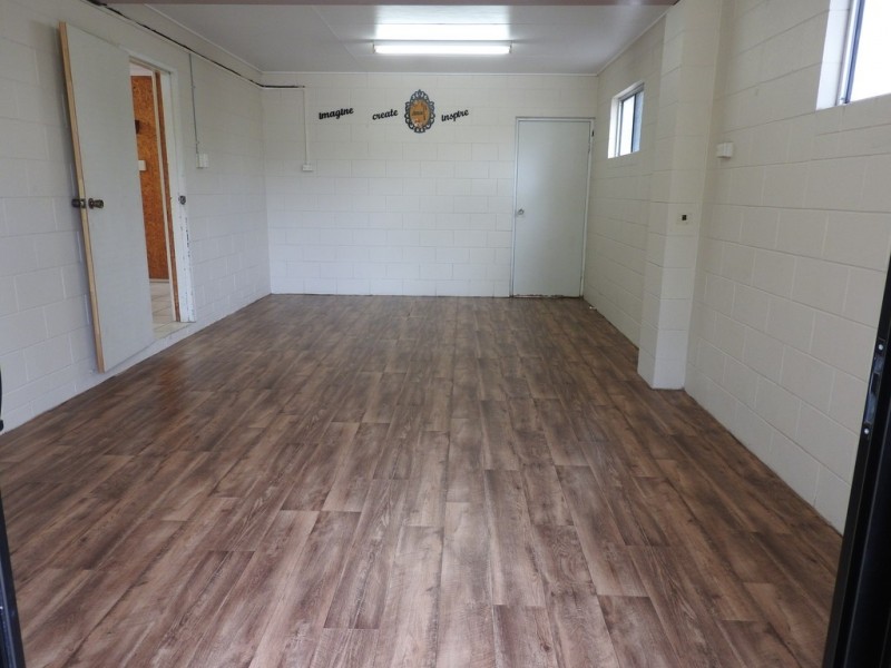 8 Childers Court, Kirwan QLD 4817