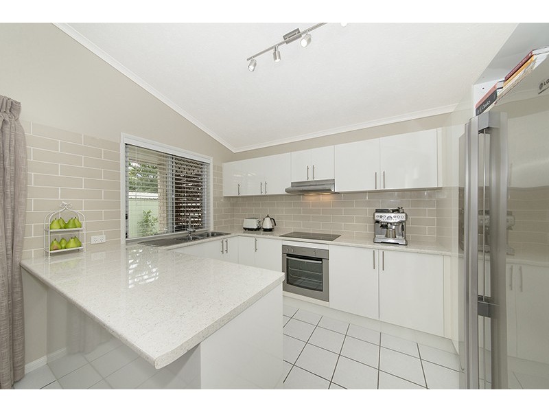 13 Blue Lake Court, Kirwan QLD 4817