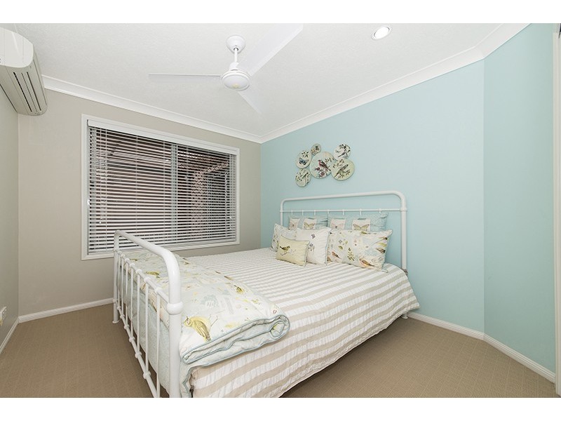 13 Blue Lake Court, Kirwan QLD 4817