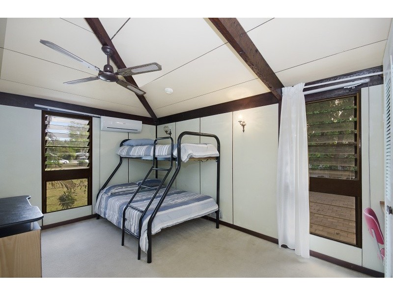 28 Reef Street, Saunders Beach QLD 4818