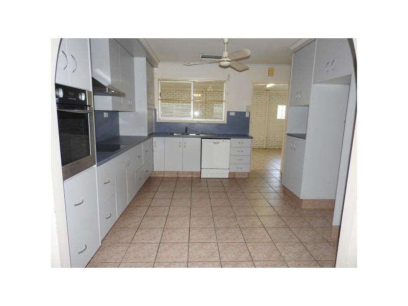 3 Mott Street, Heatley QLD 4814