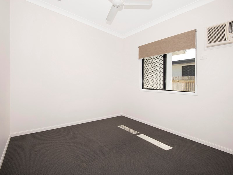 10 Tahlia Circuit, Mount Louisa QLD 4814