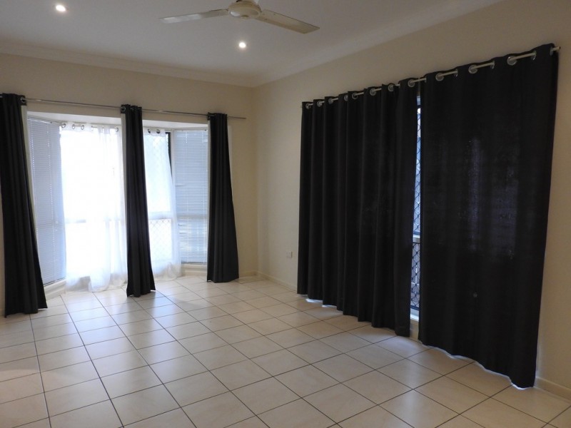 21A Bultarra Crescent, Kirwan QLD 4817