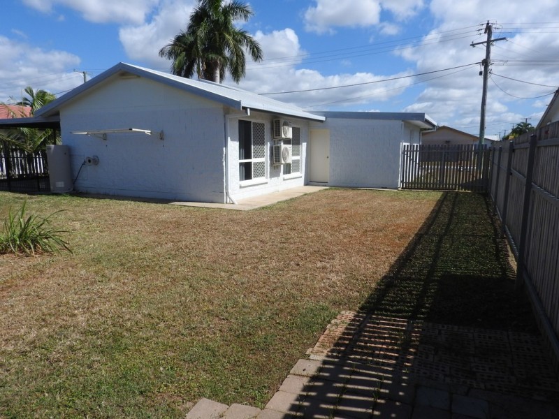 38 Leila Avenue, Rasmussen QLD 4815