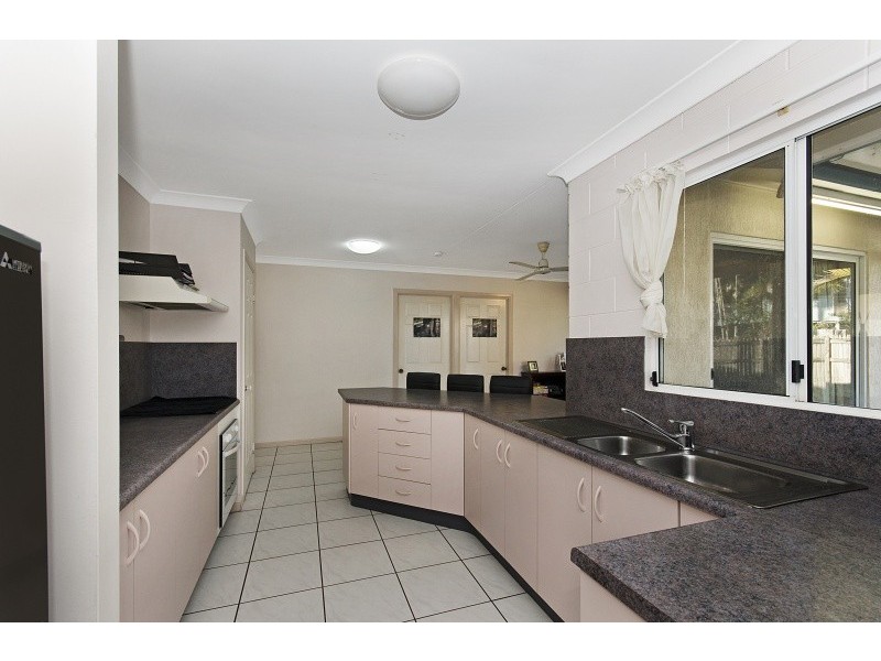 18 Glebe Place, Kirwan QLD 4817