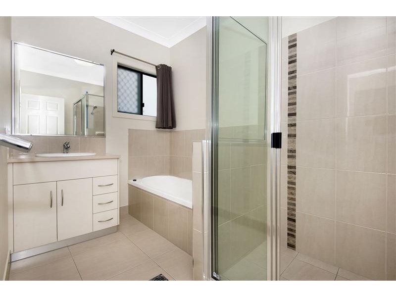 40 Zoe Court, Mount Louisa QLD 4814