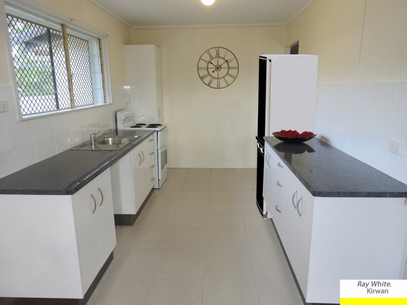 16 Garner Road, Kirwan QLD 4817