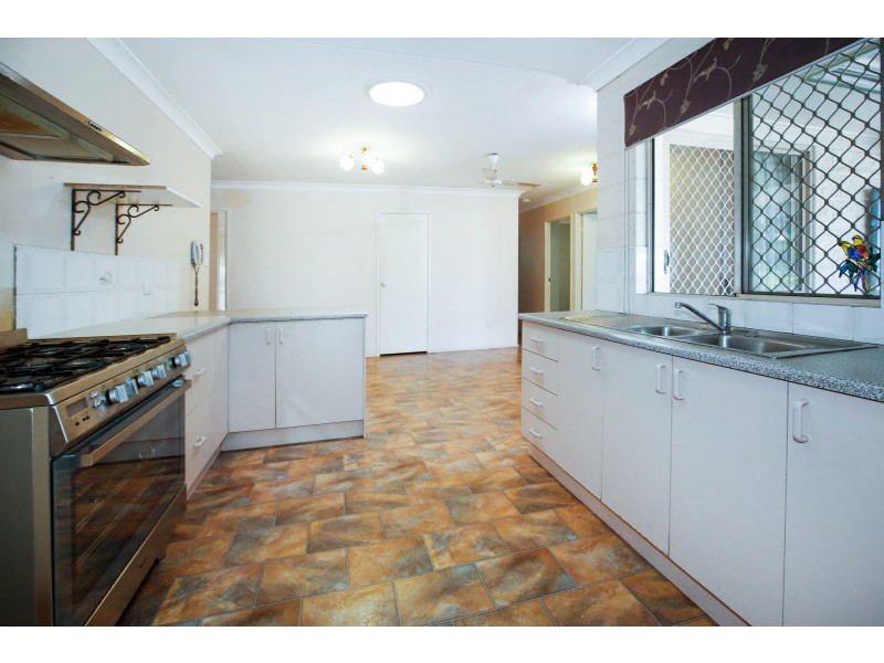 48 Rundle Street, Mount Louisa QLD 4814