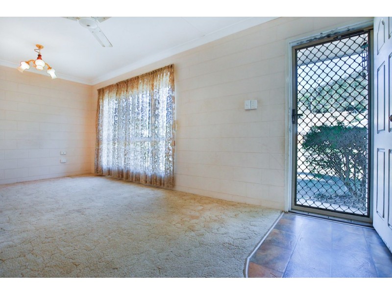 48 Rundle Street, Mount Louisa QLD 4814