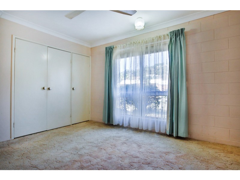 48 Rundle Street, Mount Louisa QLD 4814