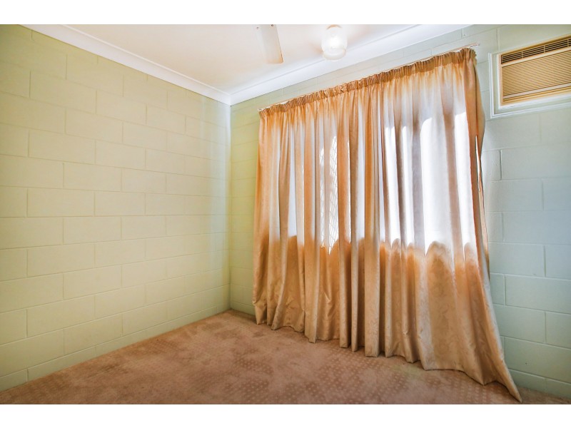 48 Rundle Street, Mount Louisa QLD 4814