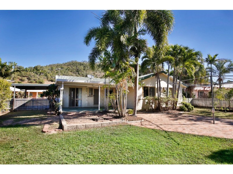 48 Rundle Street, Mount Louisa QLD 4814