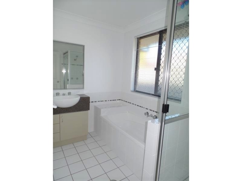 47 Wallace Circuit, Kirwan QLD 4817