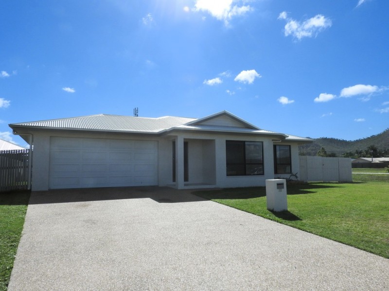 30 Heather Avenue, Rasmussen QLD 4815