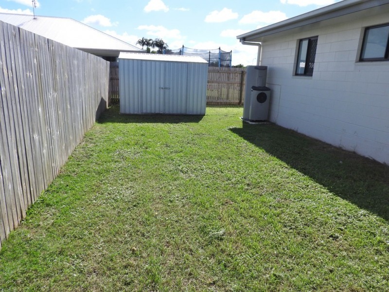 30 Heather Avenue, Rasmussen QLD 4815