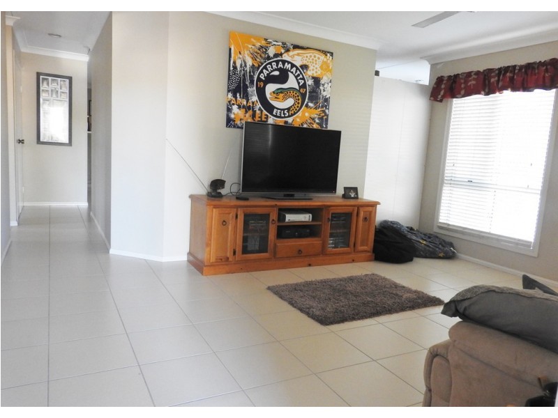 112 Kern Brothers Drive, Kirwan QLD 4817
