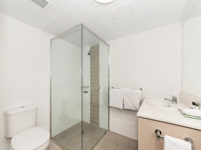 2/1B Sporting Drive, Thuringowa Central QLD 4817