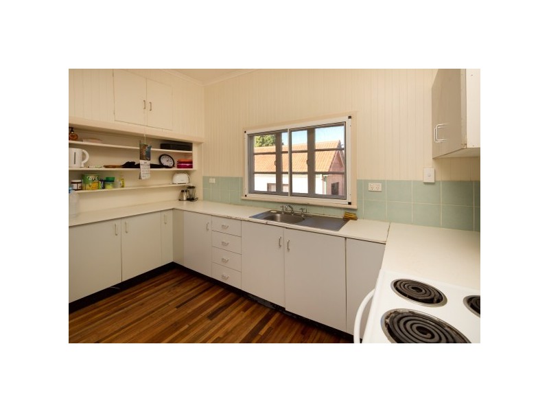 139 Ross River Road, Mundingburra QLD 4812