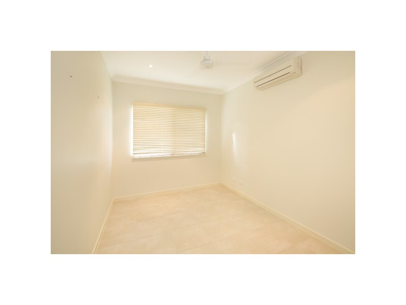 12 Chapple Street, Mount Louisa QLD 4814