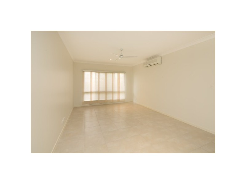 12 Chapple Street, Mount Louisa QLD 4814