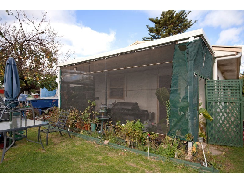 4 Lindley Road, Greenacres SA 5086