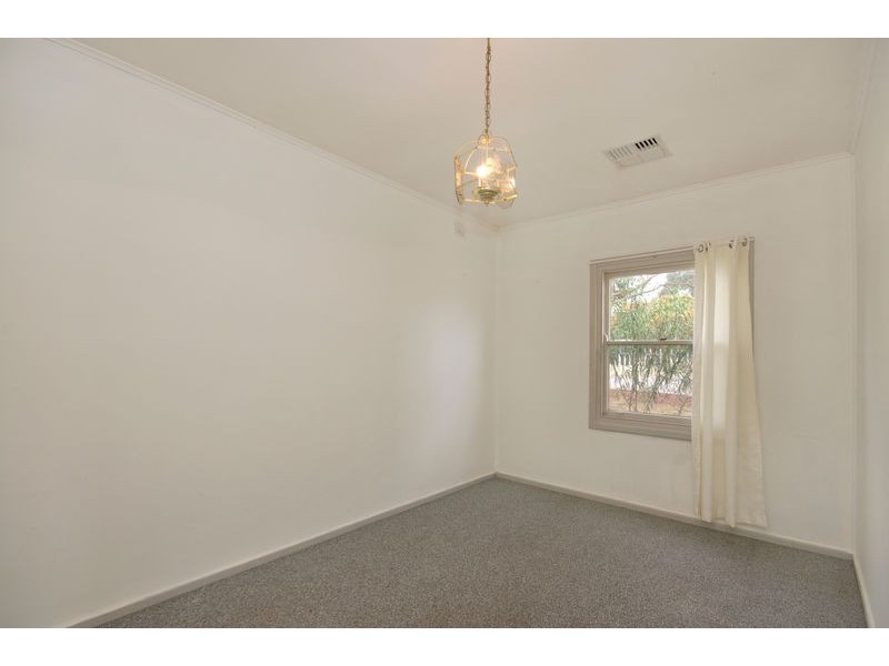 8 Parham Street, Elizabeth Downs SA 5113