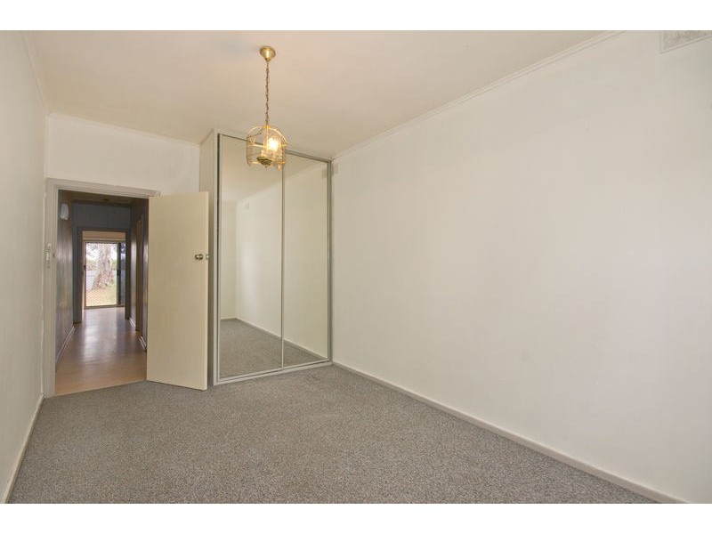 8 Parham Street, Elizabeth Downs SA 5113