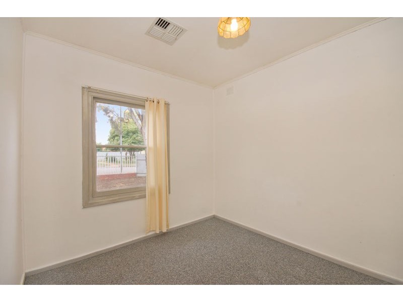 8 Parham Street, Elizabeth Downs SA 5113