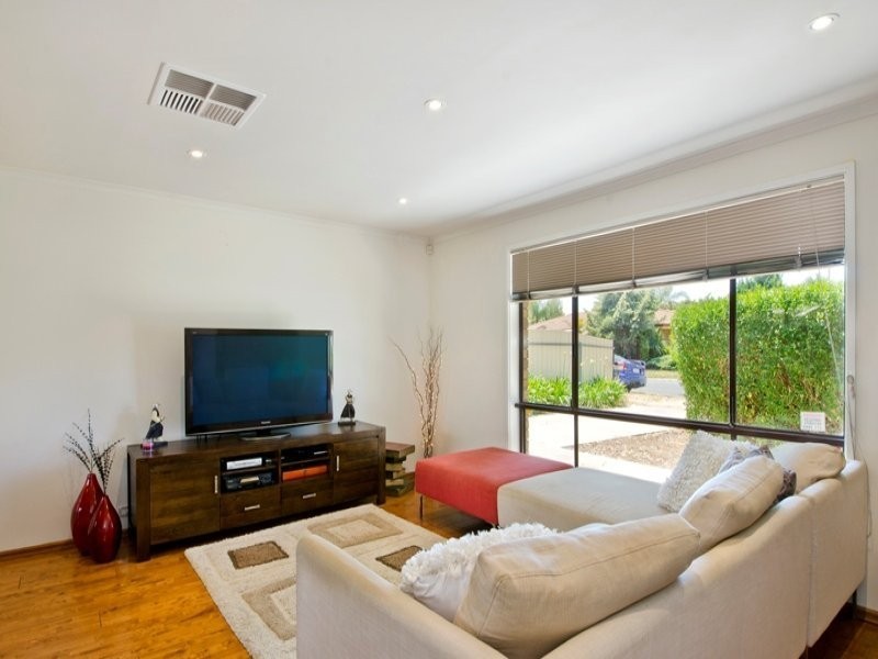 26 Shirley Avenue, Parafield Gardens SA 5107