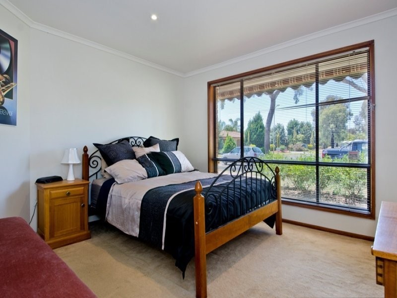 26 Shirley Avenue, Parafield Gardens SA 5107