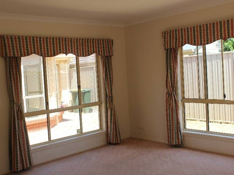 4 Rosecombe Place, Parafield Gardens SA 5107