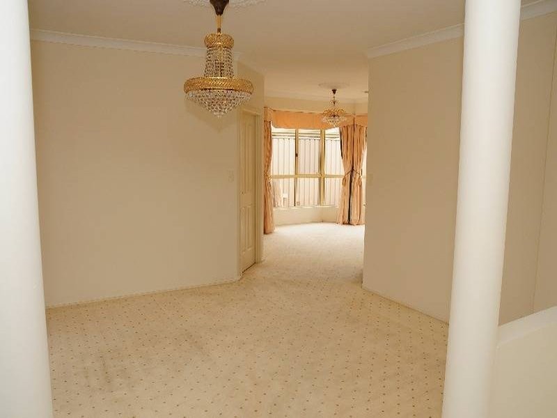 4 Rosecombe Place, Parafield Gardens SA 5107