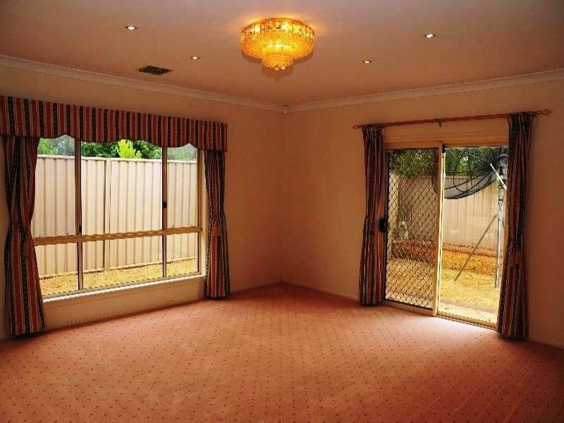 4 Rosecombe Place, Parafield Gardens SA 5107