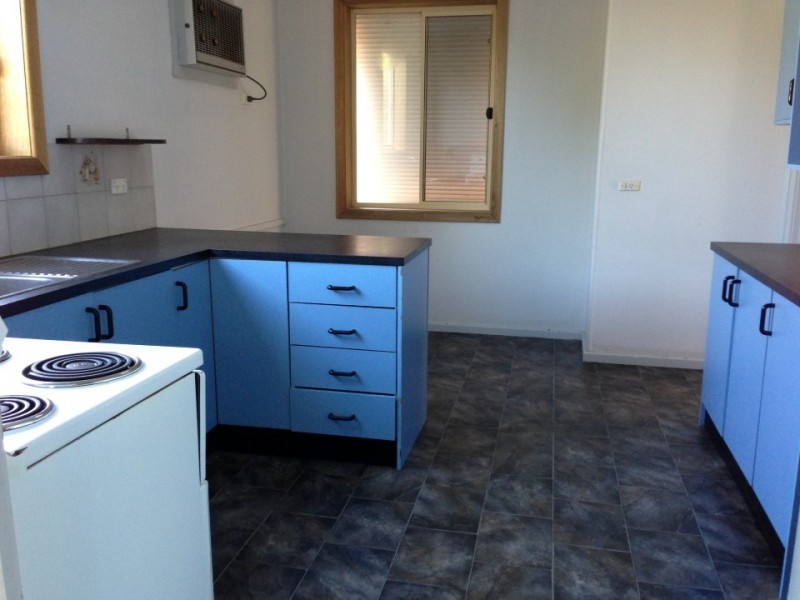 12 Peacock Road, Elizabeth Downs SA 5113