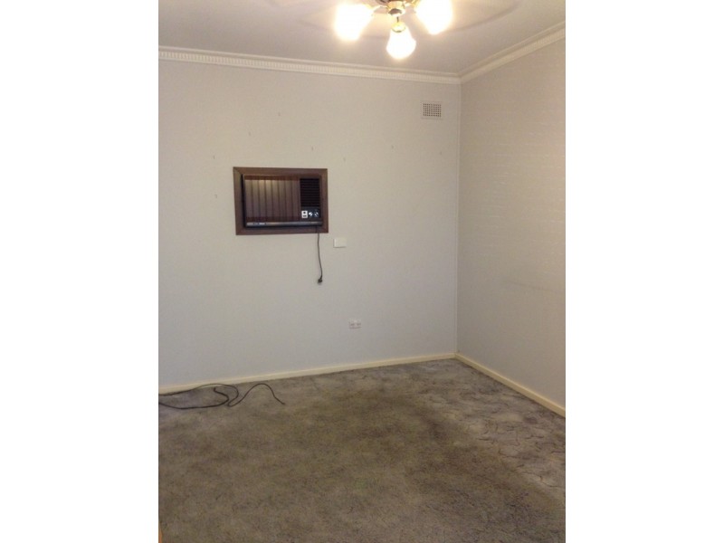 12 Peacock Road, Elizabeth Downs SA 5113