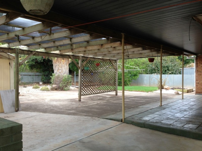 12 Peacock Road, Elizabeth Downs SA 5113