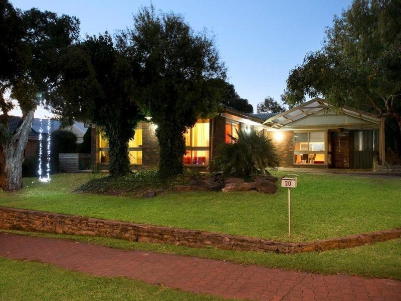 20 Carnarvon Avenue, Redwood Park SA 5097