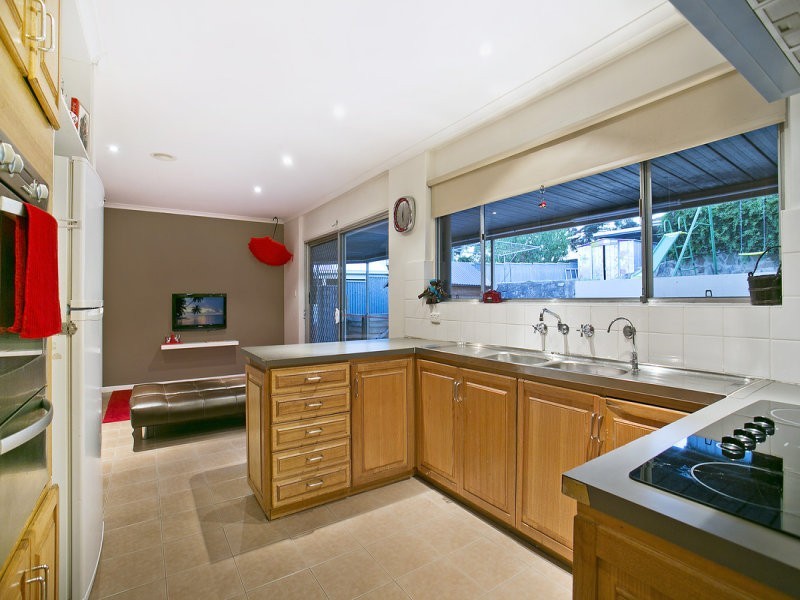 20 Carnarvon Avenue, Redwood Park SA 5097