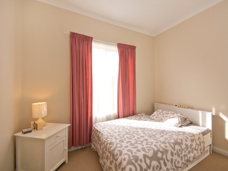 14A Ridgefield Avenue, Paradise SA 5075