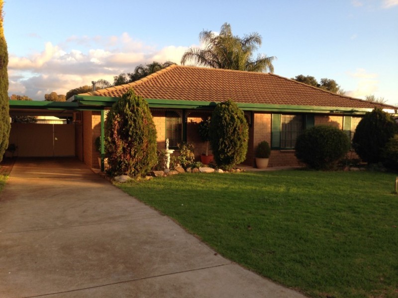 27 Barmera Avenue, Hope Valley SA 5090
