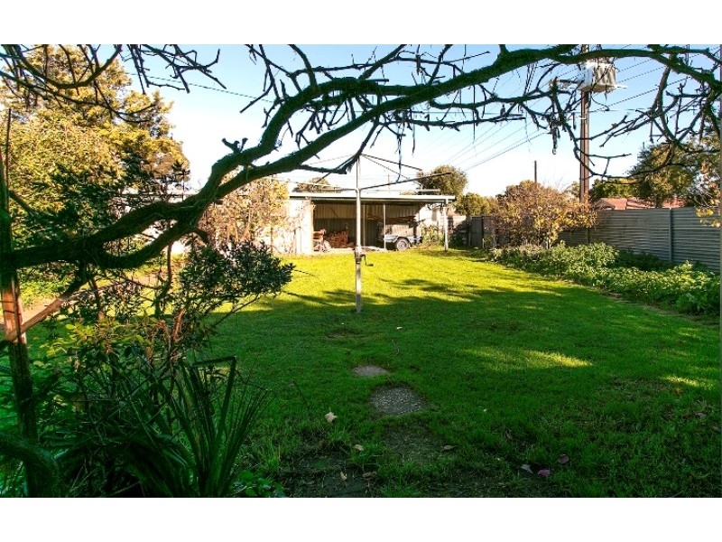 21 Lionel Avenue, Blair Athol SA 5084