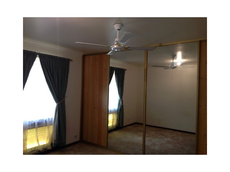 23 Lillian St, Huntfield Heights SA 5163
