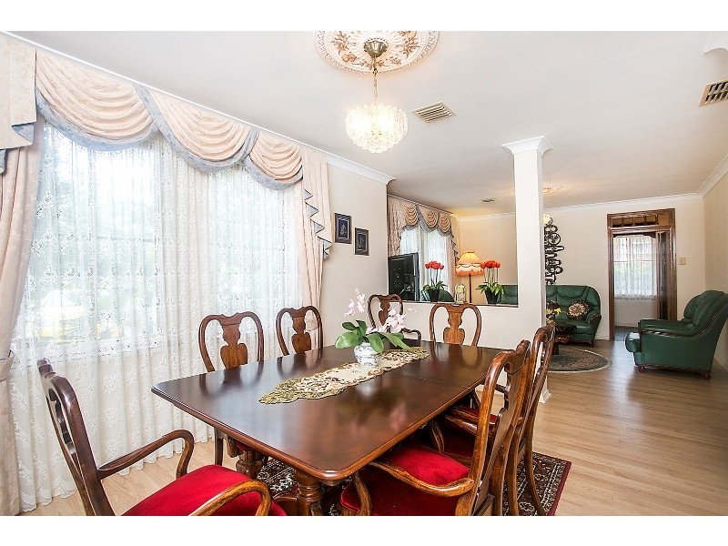 11 Highgate Place, Golden Grove SA 5125