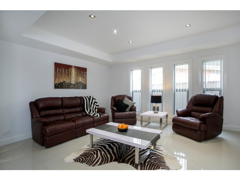 3a Morris St, Valley View SA 5093