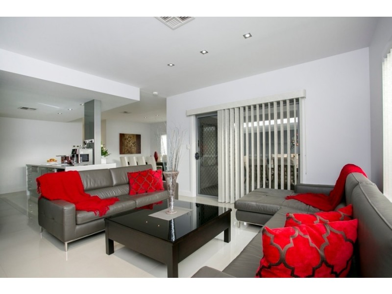 3a Morris St, Valley View SA 5093