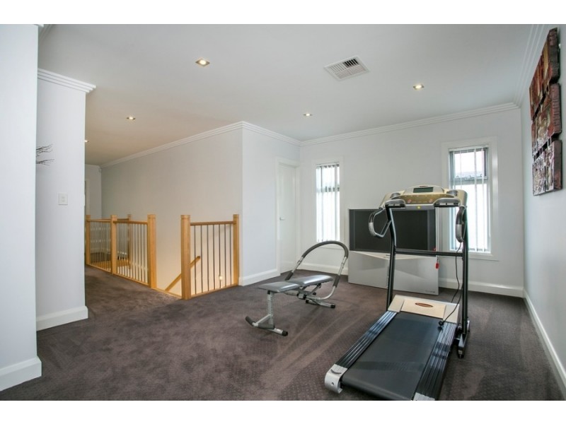 3a Morris St, Valley View SA 5093