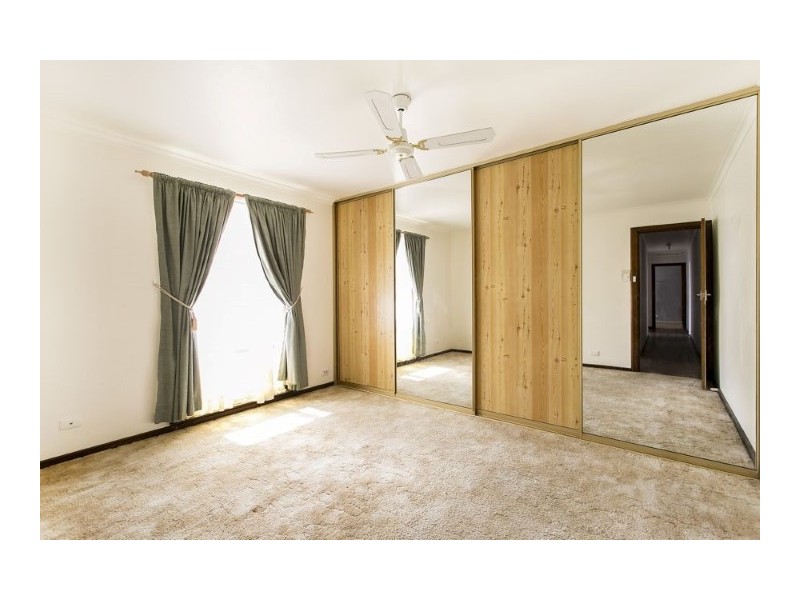 23 Lillian St, Huntfield Heights SA 5163