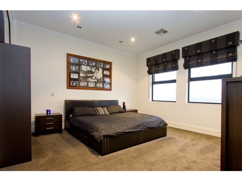 35 The Walk, Mawson Lakes SA 5095