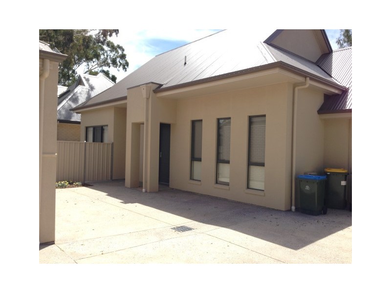 27c Maurice St, Rostrevor SA 5073